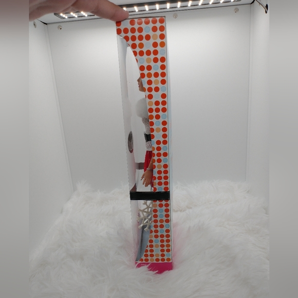 Barbie Holiday Wishes 2007 NIB Christmas Collectable Red White Mattel Doll New - Picture 7 of 11